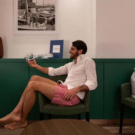 Smart 4* نابولي