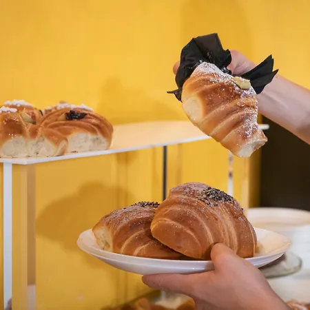 Smart فندق نابولي