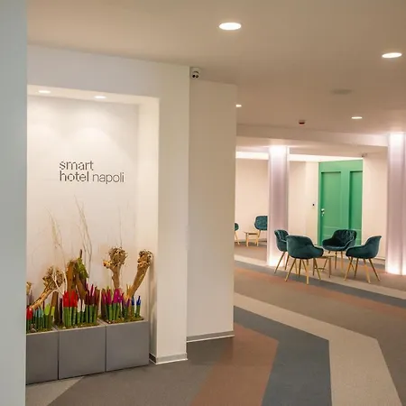 Smart 4* Naples